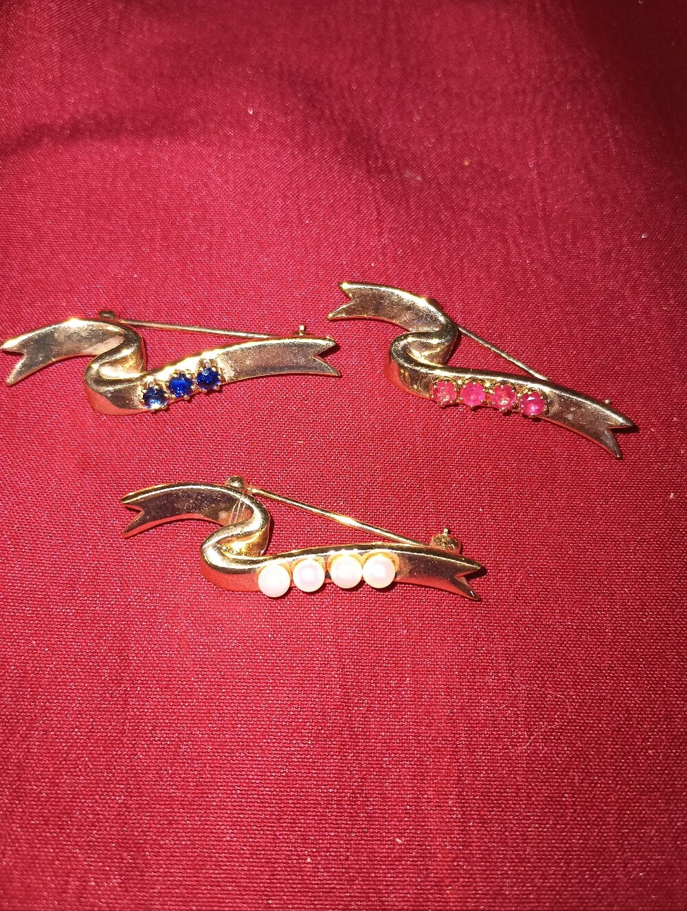 Vtg Avon 1983,84,85 Gold Tone Ribbon Pins.
